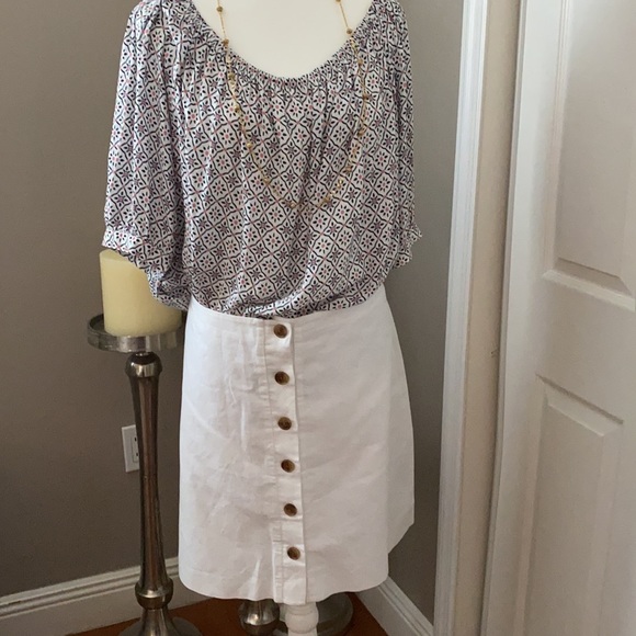 Button Down linen mini skirt - Picture 4 of 4
